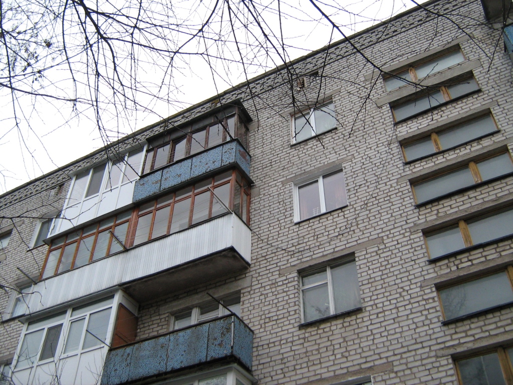 Квартира загальною площею 60,02 кв.м., що розташована за адресою: м. Житомир, вул. Щорса, 125, кв. 24.  Основні засоби у кількості 118 одиниць
